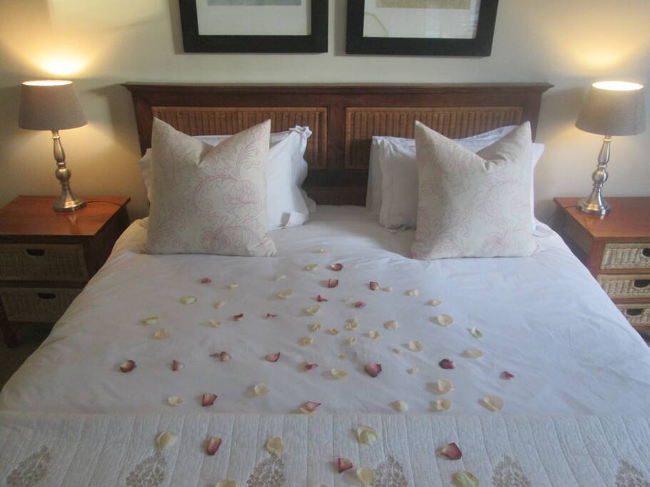 Perfect setting for those romantic weekend getaways or business trips