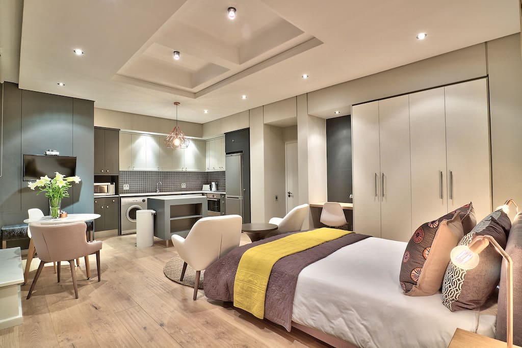 Comfortable space with luxurious feel, ideal to relax after busy day touring.