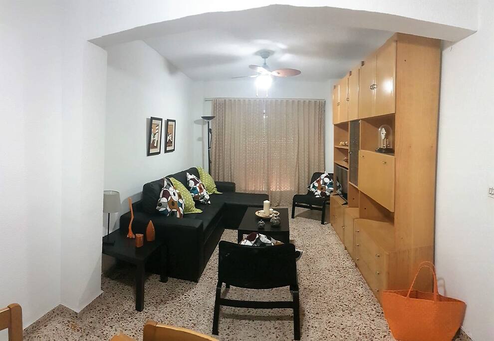 SALON ILUMINADO CON AIRE ACONDICIONADO
