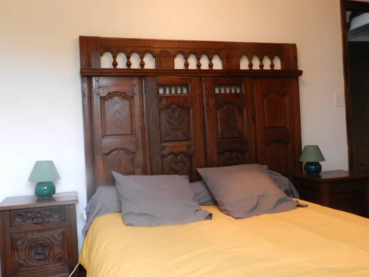 غرفة النوم 1