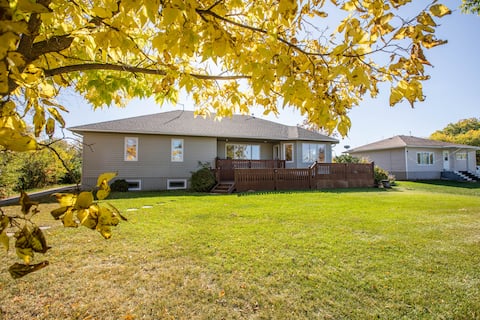 Grand Lakefront property in Steep Rock!!