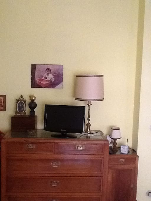 Camera con TV