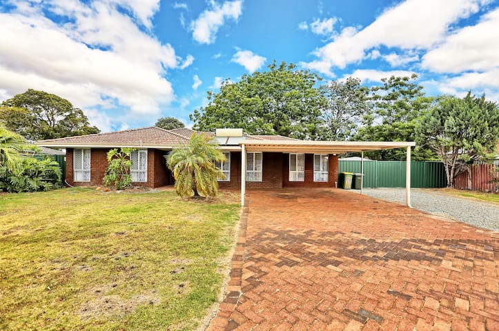 Airbnb Armadale Vacation Rentals Places To Stay Airbnb Armadale Vacation Rentals Places To Stay