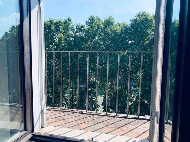 A quiet heaven penthouse in the heart of Rome gallery image 5