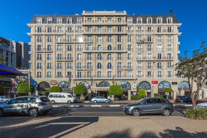 204 – 2BDR Apartment close to V&A gallery image 5