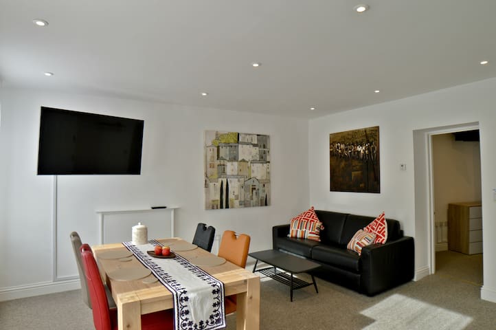 Splendid Central Flat