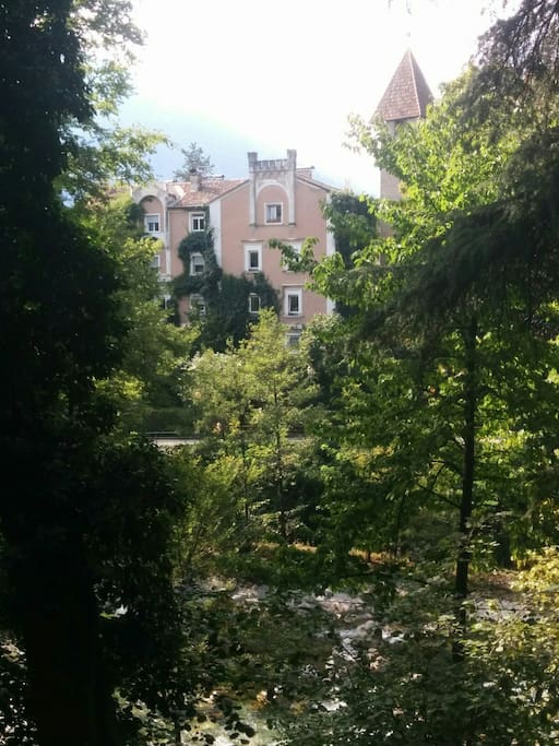 la vista della casa dalle Passeggiate
