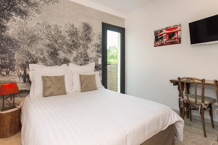 ห้องนอน 6 Gîte Amandier
ทางเข้าห้องน้ำ 4.