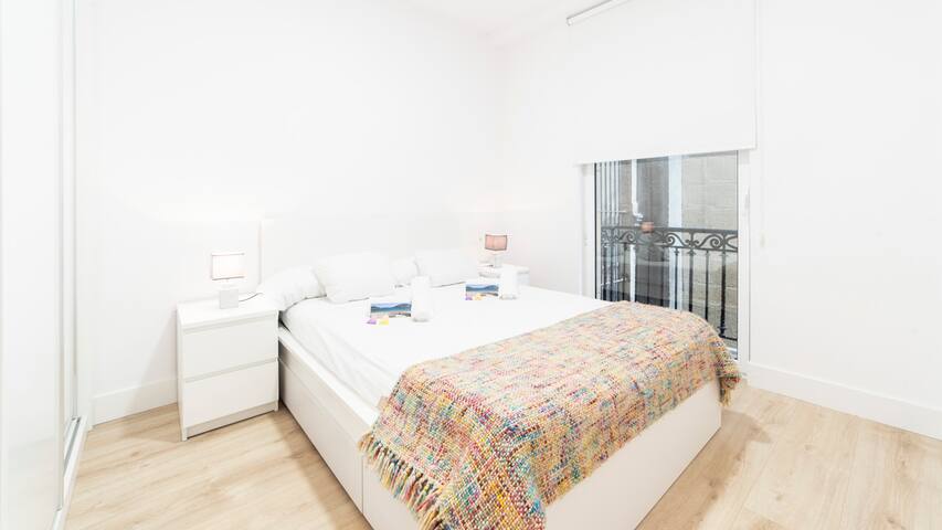 Shopping Area Air Condition. 4 pax gallery image 5