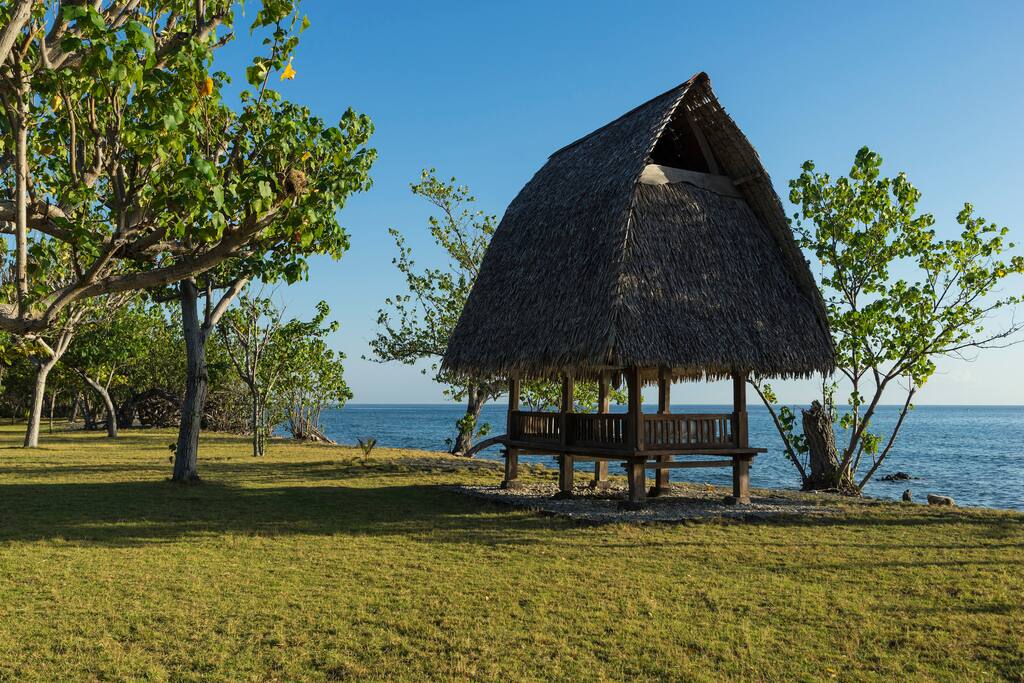 Beachside Bale