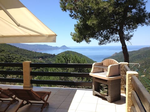 VILLA 120m2, 5 bedrooms , 11 people , air conditioning , Wi-Fi.