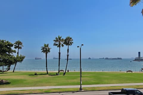 Oceanfront Luxury Oasis Jacuzzi, Gazebo, Gym, Yard