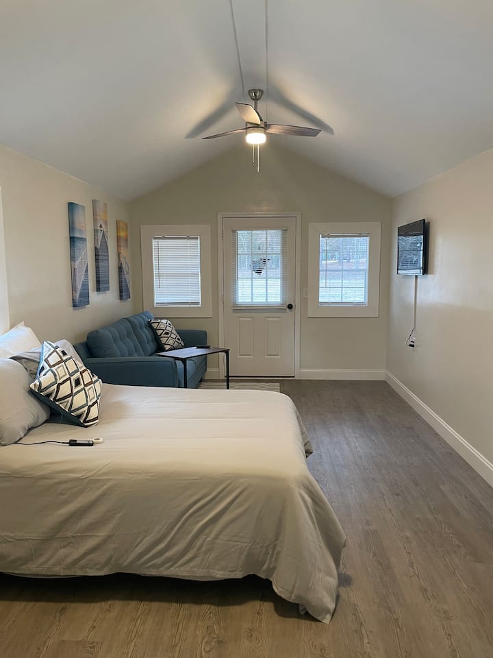 Intero spazio - Non c'è forno a microonde o frigorifero. 