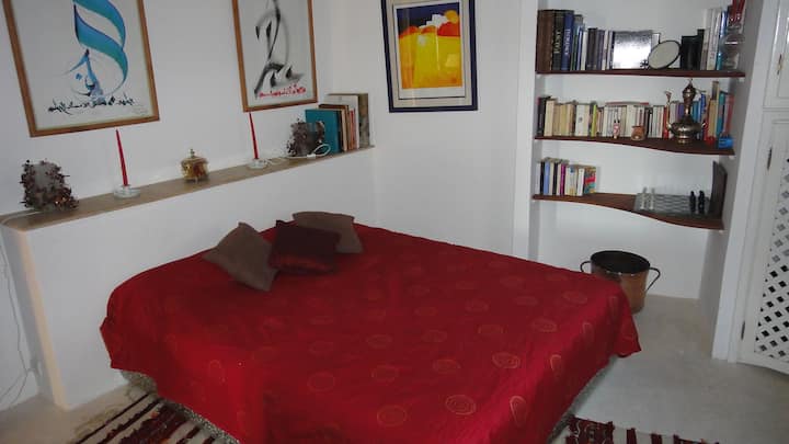 Chambre sur petit derb 1er étage 