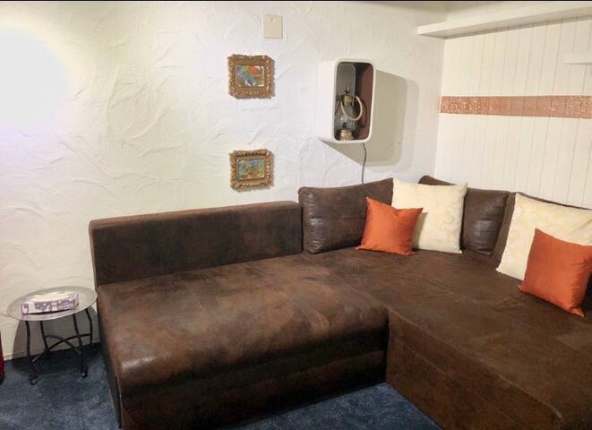 Lachen SZ 1 Zi.Whg ganze Unterkunft,sep. Eingang