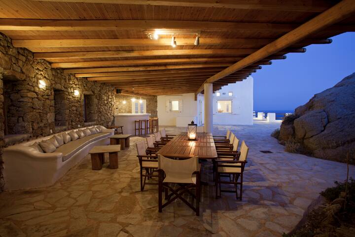 Luxury villa Super Paradise Mykonos gallery image 4