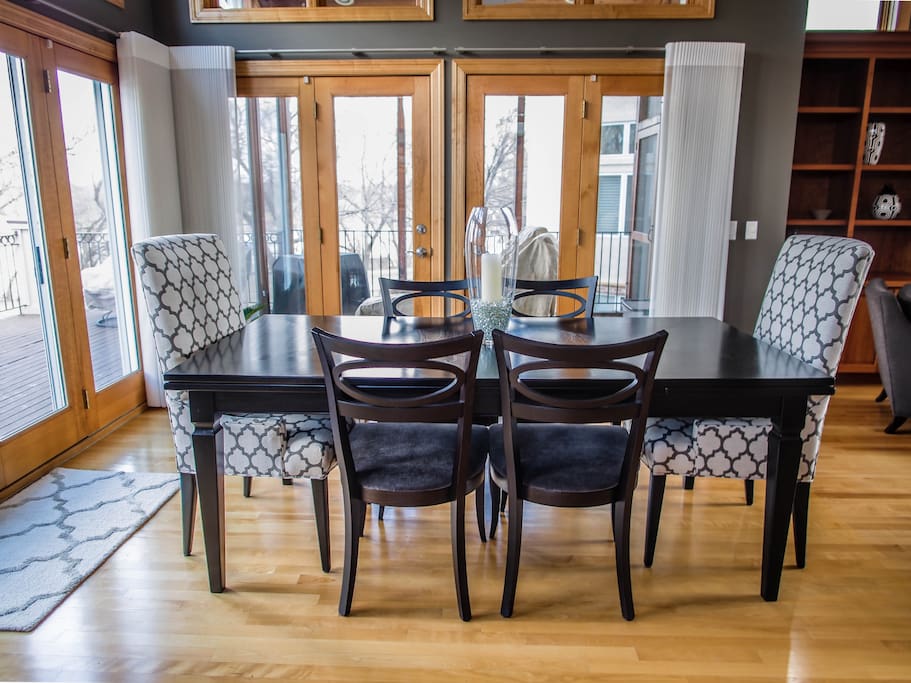 Formal dining room