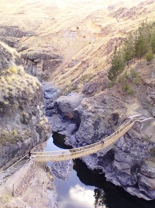 Puente Inca sobre el rio Apurimac.