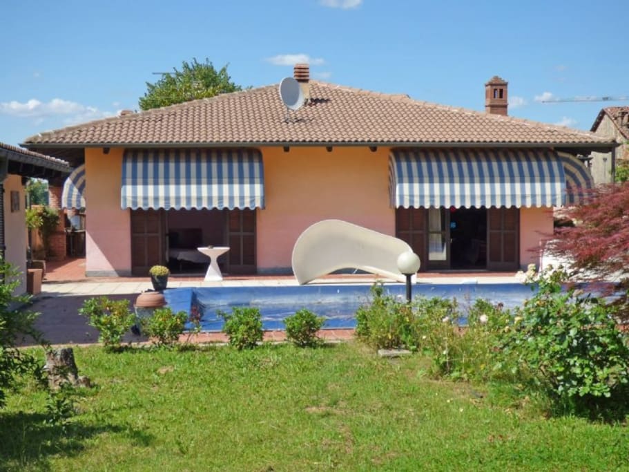 RETRO CASA CON PISCINA