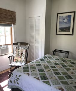 Cambridge Cottage - Garden Room