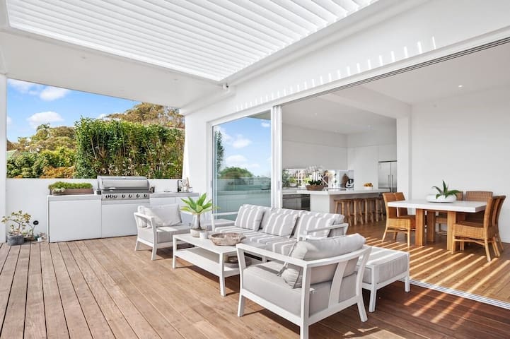 Panoramic views, Collaroy beach escape gallery image 4