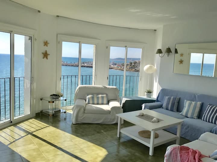 Cozy House With Private 360° Sea View Terrace - Garraf