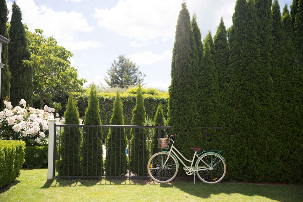 Stunning gardens.