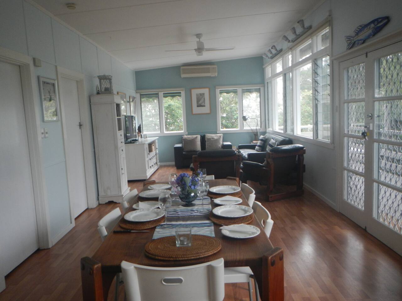 Classic Beach House Rye Victoria Houses For Rent In Rye