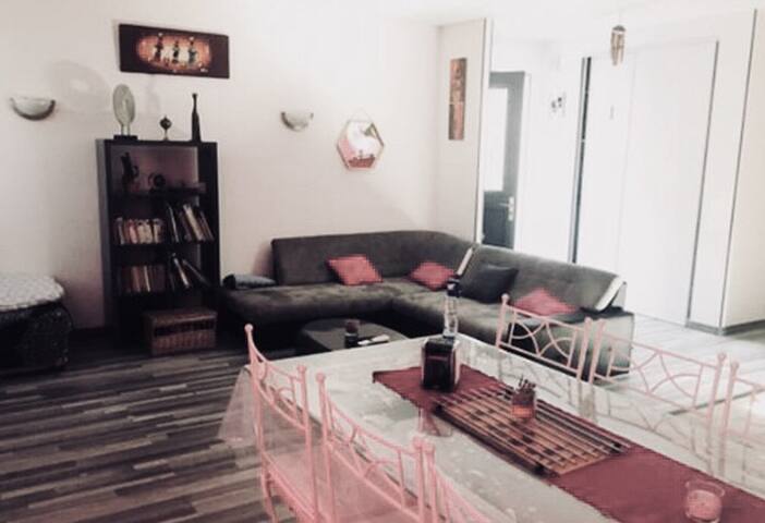 proche autoroute et chaîne des puys,10min clermont