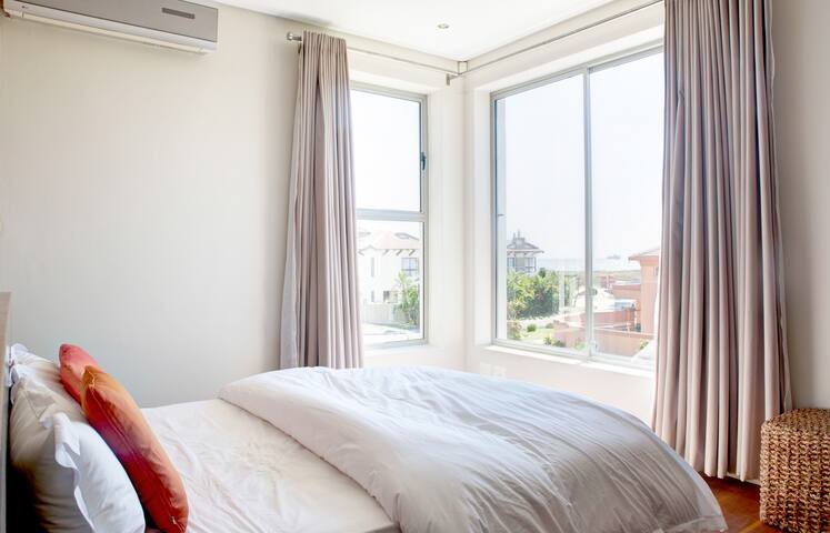 da House-luxury family apartment (solar powered) gallery image 4