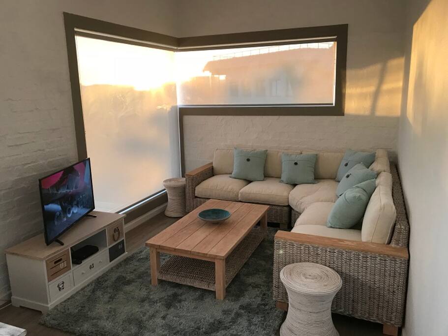Sunset through the blinds