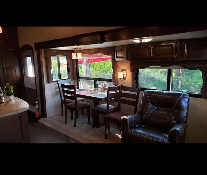 Bk's Airbnb Glamping Extreme - Mission