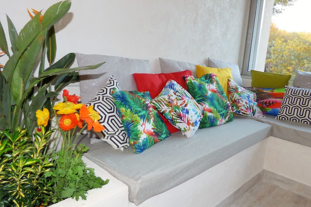 Banquette cosy sur terrasse