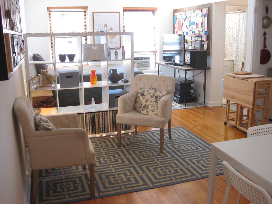 Living Room/Apt View
