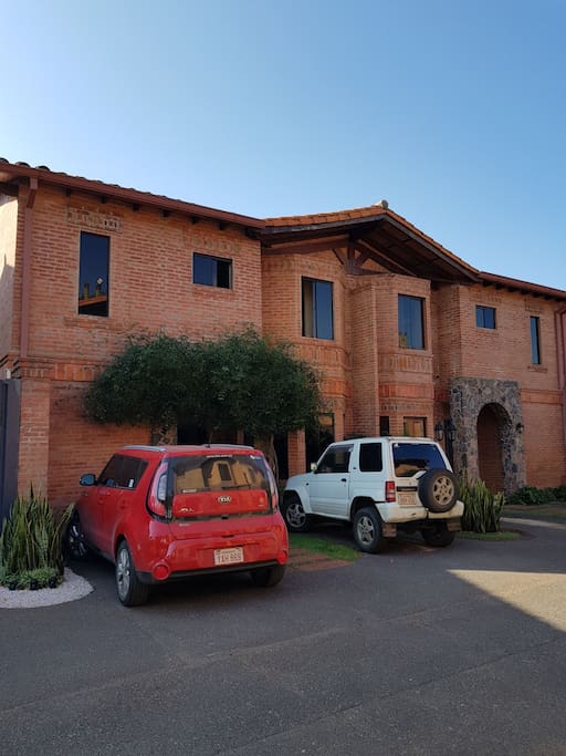 Estacionamiento para 2 autos