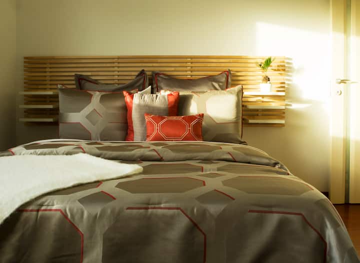 Second Bedroom with queen bed