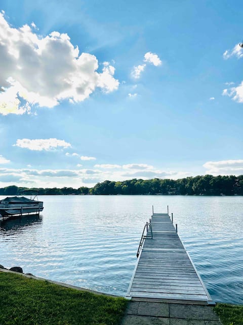 Cedar Lake Knotty Cottage