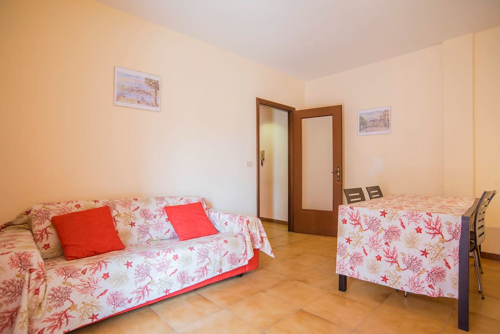 La stanza diventa una terza camera da letto all' occorrenza