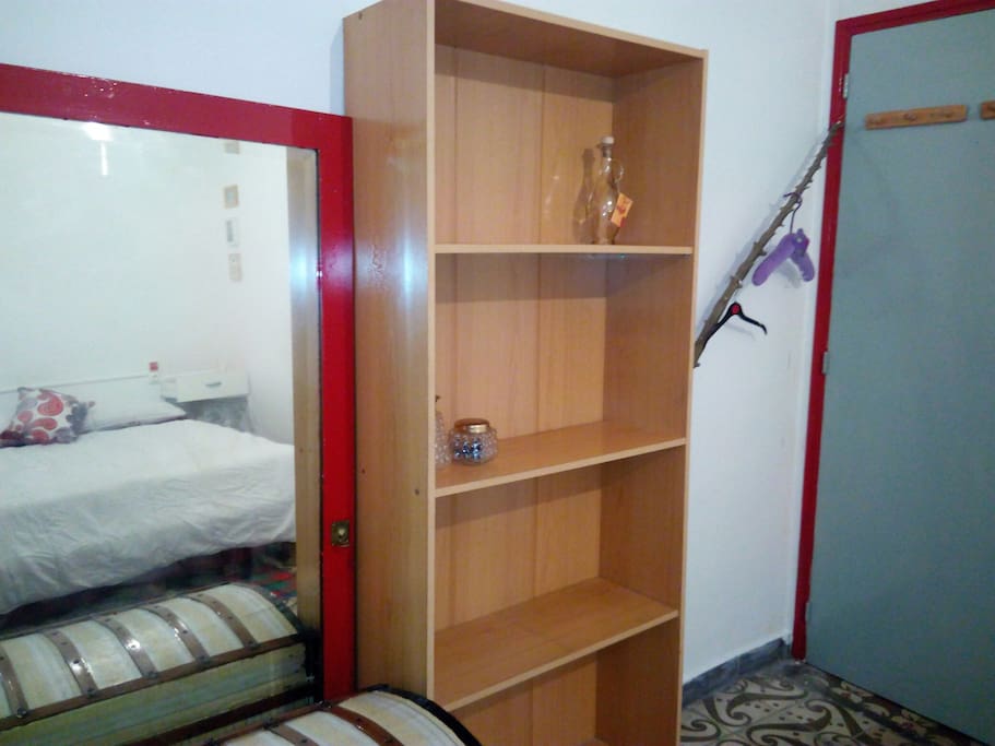 Habitación con cama doble o de dos camas individuales.