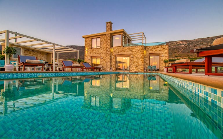 Private pool*Jacuzzi*Walk to all & Falasarna beach gallery image 3