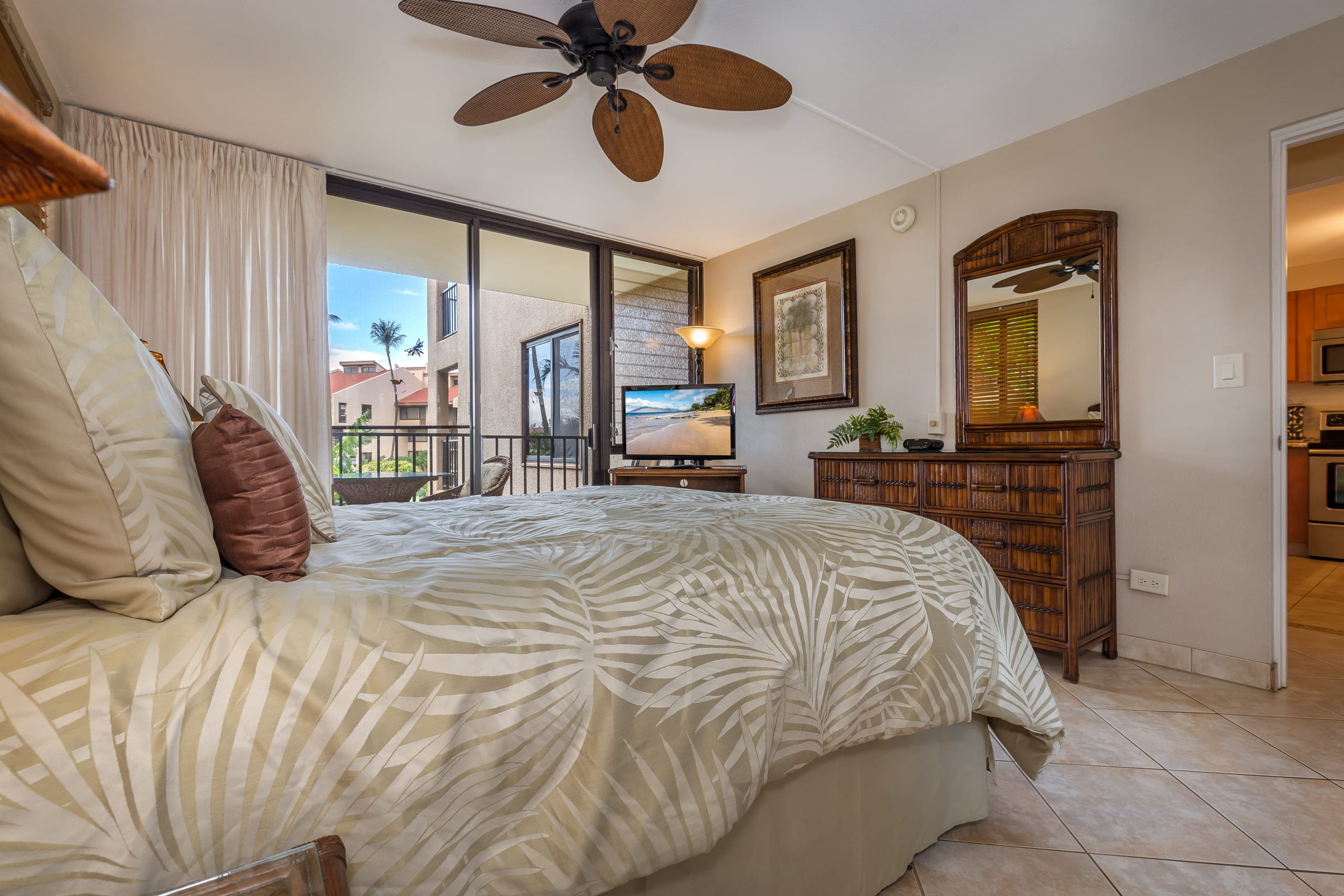 Rare Single Level 2 Bedroom With 2 Lanai's-AC - Image 18
