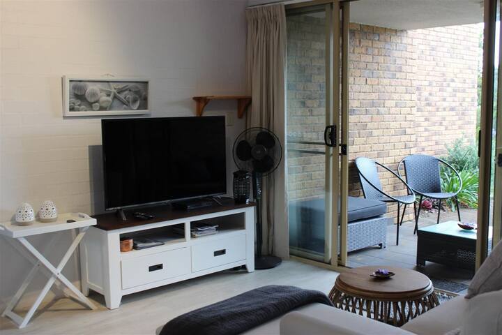 Oceanside 21 – Beach House on the Dunes! gallery image 4