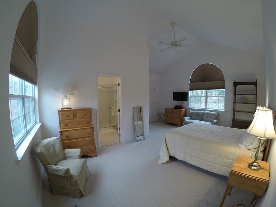 Sand Dune Suite - freshly painted and carpeted in December 2015