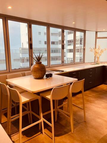 Sea view apartment gallery image 5