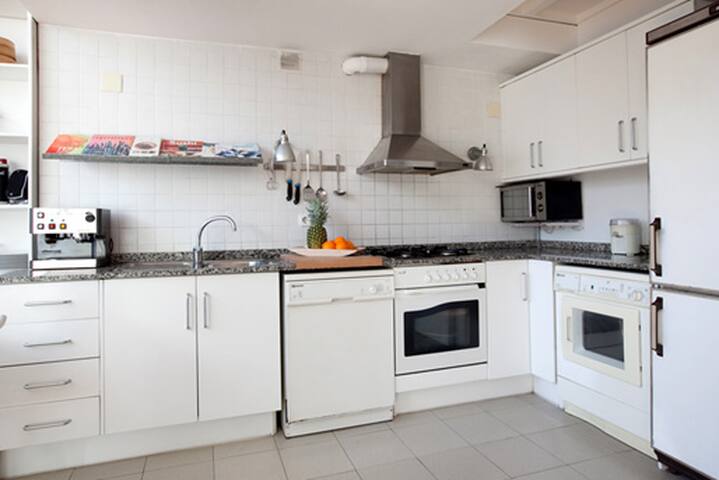 ica BEACH AREA – GREAT LOCATION – VILA OLÍMPICA!!! gallery image 5