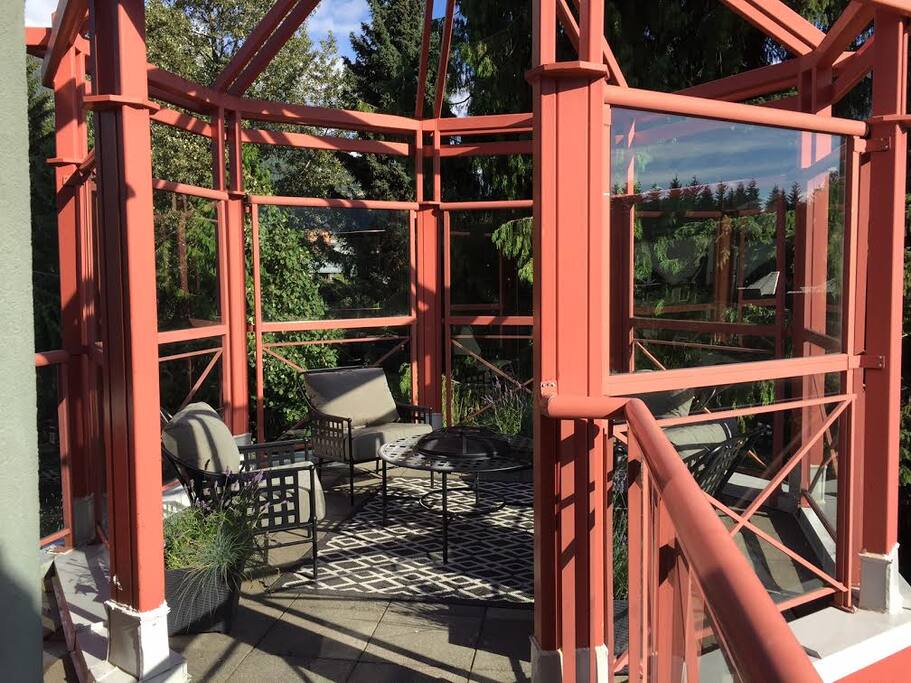 Main balcony with entertainment area and amazing views