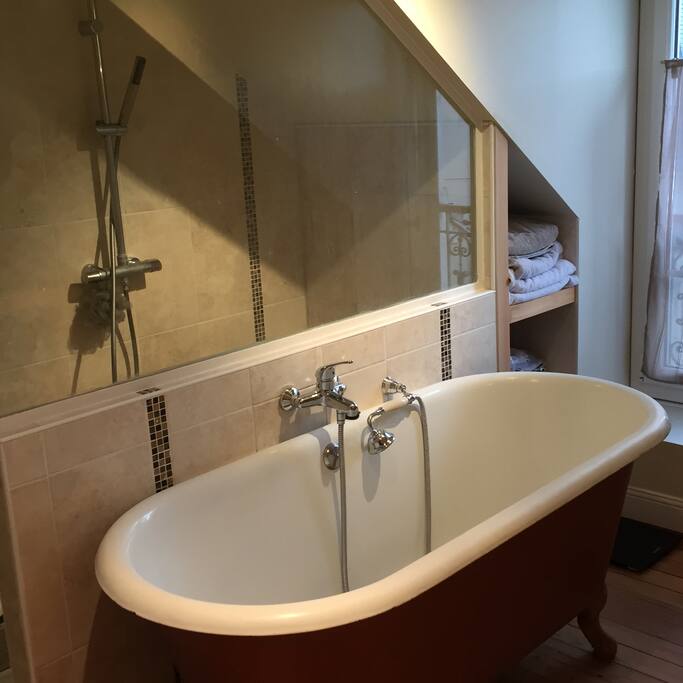 Salle de bain de la suite parentale