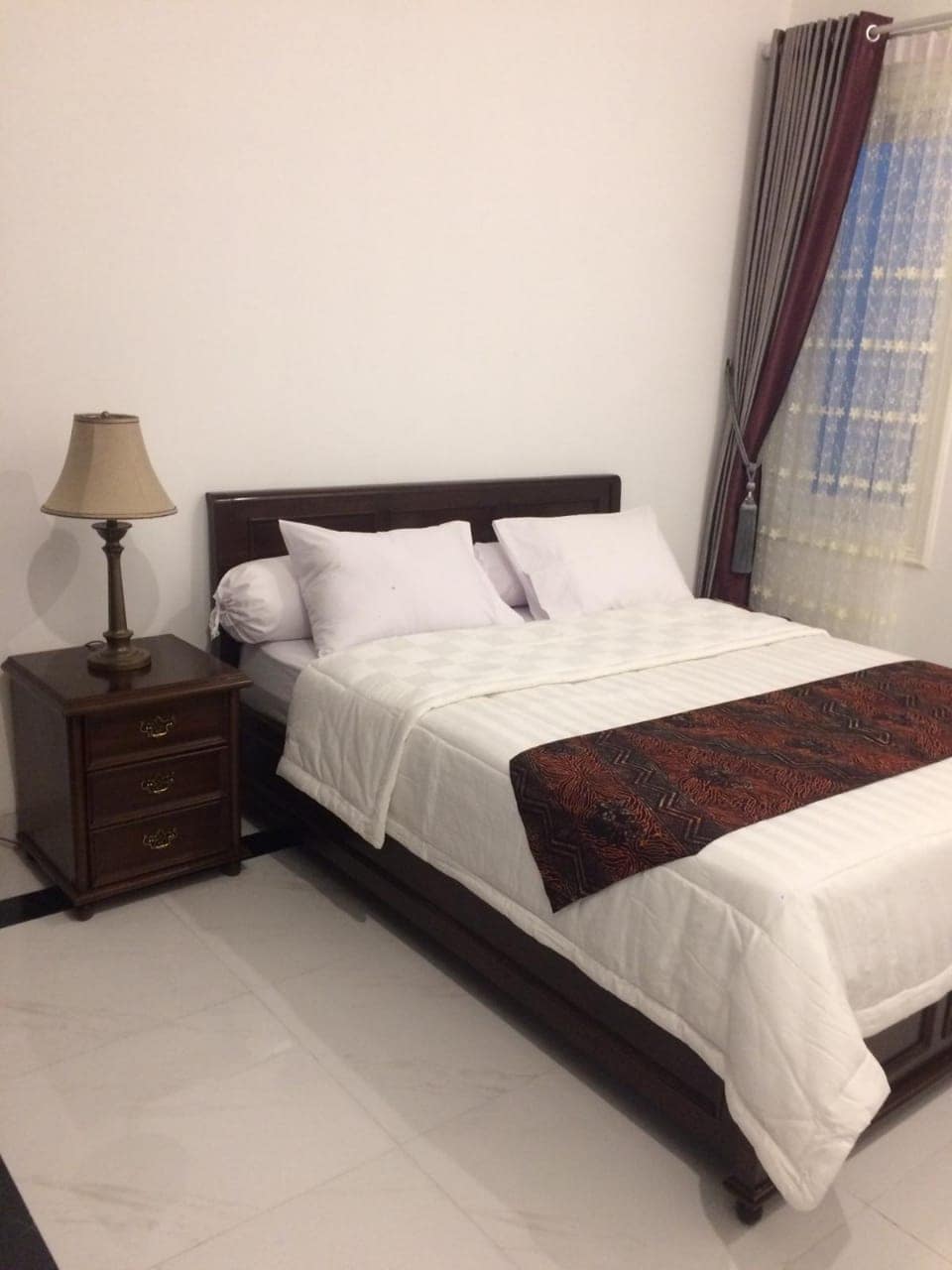 חדר שינה 4 (מיטה זוגית), מזגן, מקום פנוי למיטה נוספת