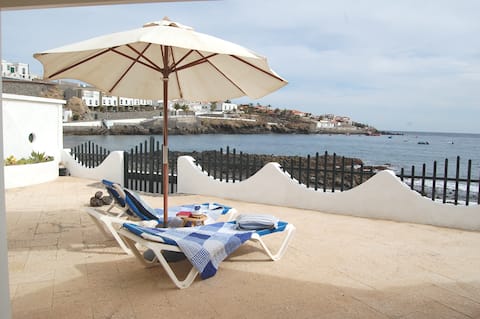 Top performing Airbnb: the sea cave in Arico