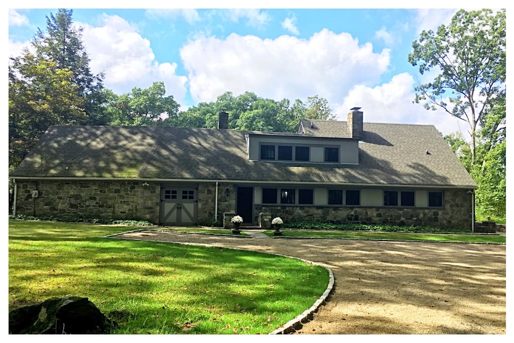 Entire Guest House at Fox Pond Farm. Guesthouses for Rent in Easton